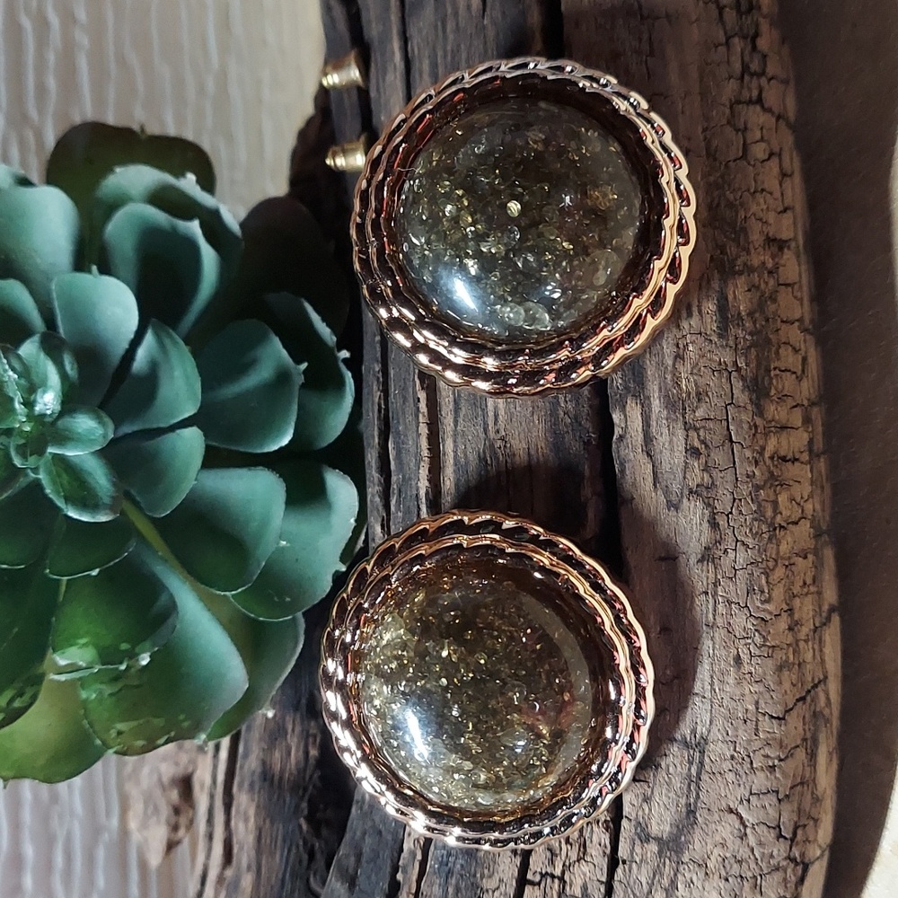 E2770 Green Gold Chunky Sparkle Post Back Statement Earrings